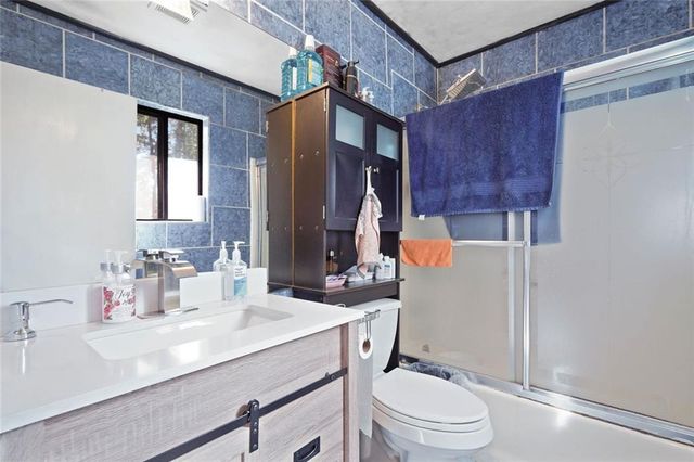 884 Forest Path, Stone Mountain, GA 30088