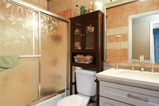 884 Forest Path, Stone Mountain, GA 30088