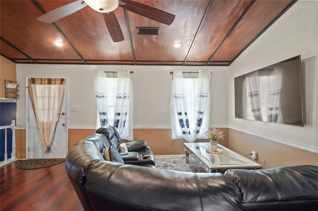 884 Forest Path, Stone Mountain, GA 30088