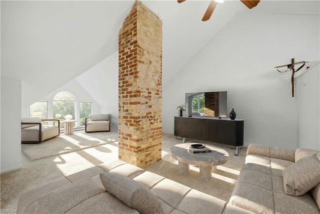 1213 Botetourt GDNS, Norfolk, VA 23517