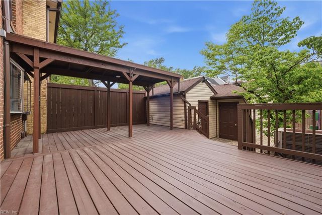 1213 Botetourt GDNS, Norfolk, VA 23517