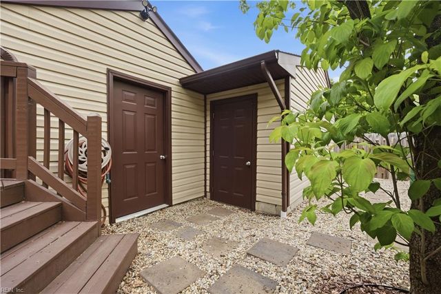 1213 Botetourt GDNS, Norfolk, VA 23517