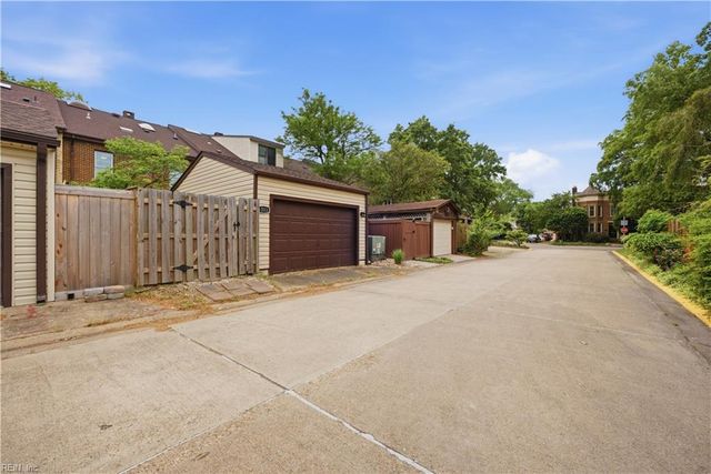 1213 Botetourt GDNS, Norfolk, VA 23517