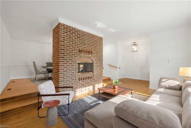 1213 Botetourt GDNS, Norfolk, VA 23517