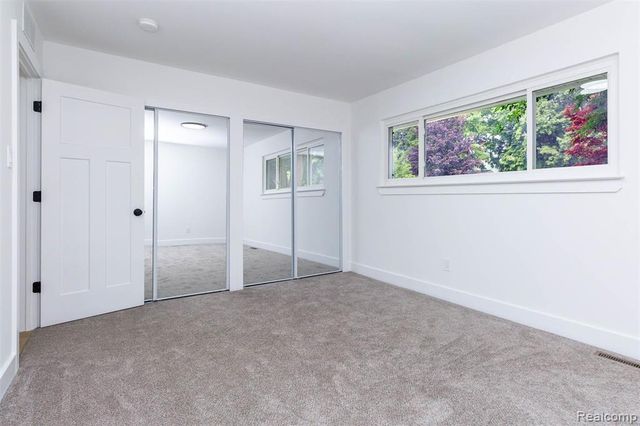 45471 Abington Circle, Macomb, MI 48042