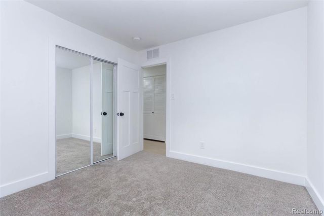 45471 Abington Circle, Macomb, MI 48042