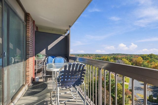 40 Village Rd 1611, Middleton, MA 01949