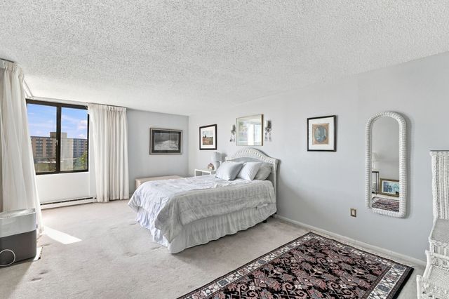 40 Village Rd 1611, Middleton, MA 01949