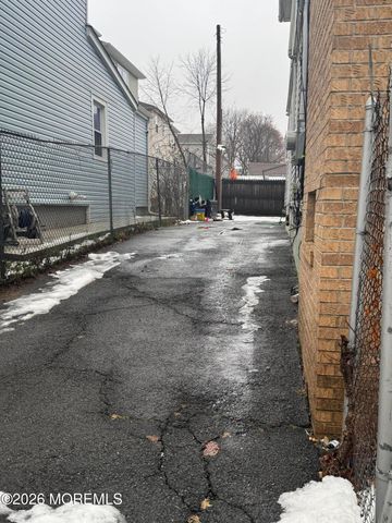 128 S 4th Street, Elizabeth, NJ 07206