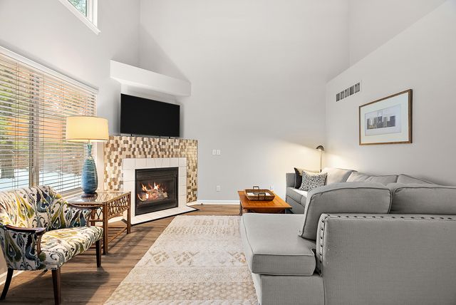 661 Abbey Mill Drive Se 41, Ada Twp, MI 49301