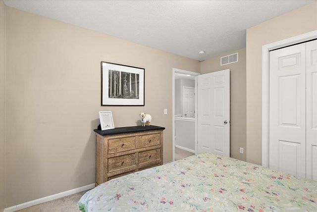 661 Abbey Mill Drive Se 41, Ada Twp, MI 49301