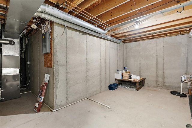 661 Abbey Mill Drive Se 41, Ada Twp, MI 49301