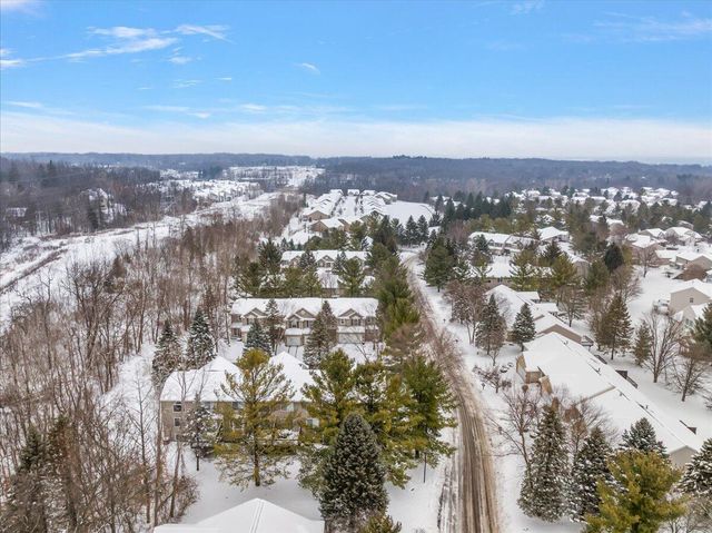 661 Abbey Mill Drive Se 41, Ada Twp, MI 49301