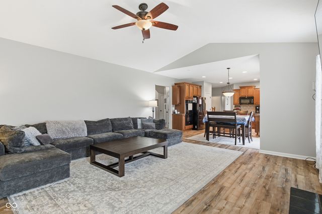 509 Plainville Drive, Westfield, IN 46074