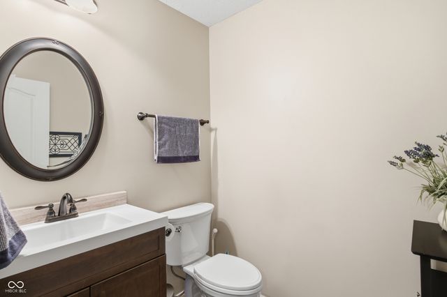 509 Plainville Drive, Westfield, IN 46074