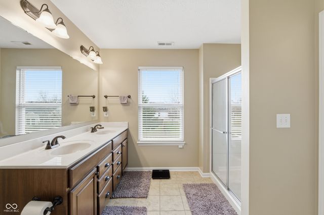 509 Plainville Drive, Westfield, IN 46074