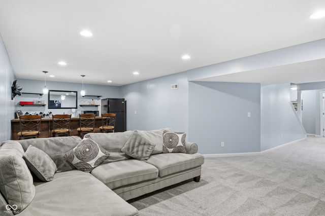 509 Plainville Drive, Westfield, IN 46074