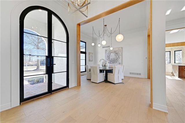 16830 Grace Drive, Loch Lloyd, MO 64012