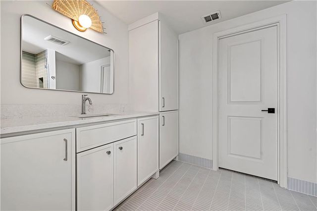 16830 Grace Drive, Loch Lloyd, MO 64012