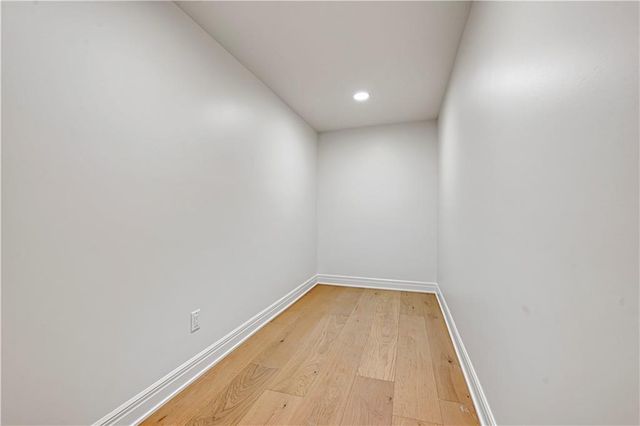 16830 Grace Drive, Loch Lloyd, MO 64012