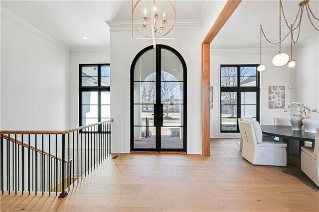 16830 Grace Drive, Loch Lloyd, MO 64012