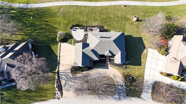 16830 Grace Drive, Loch Lloyd, MO 64012