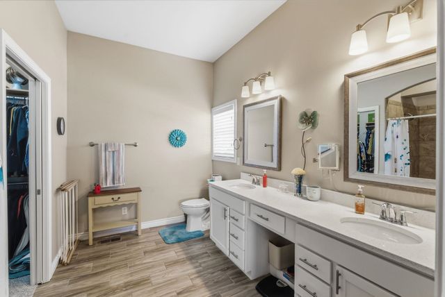 2634 S Lark Ln, Wichita, KS 67215