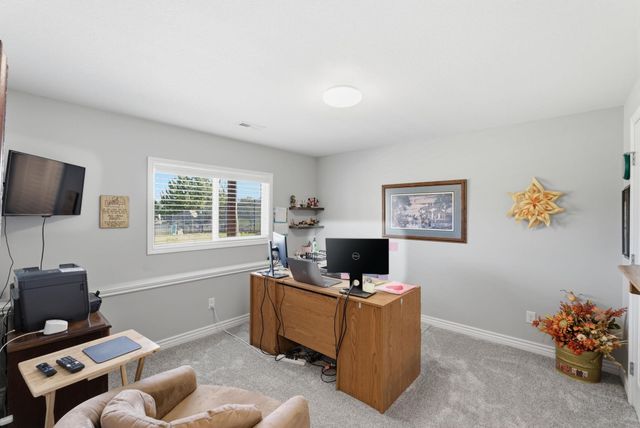 2634 S Lark Ln, Wichita, KS 67215