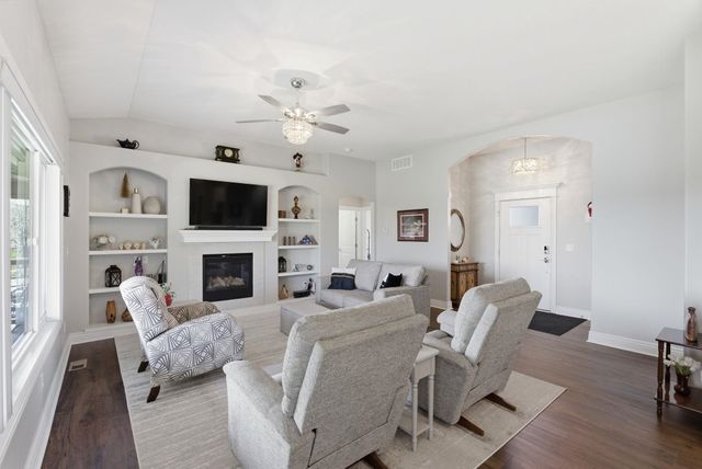 2634 S Lark Ln, Wichita, KS 67215