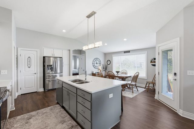 2634 S Lark Ln, Wichita, KS 67215