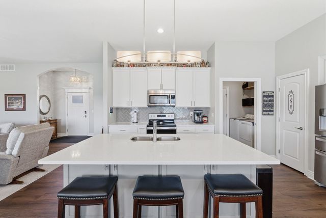 2634 S Lark Ln, Wichita, KS 67215