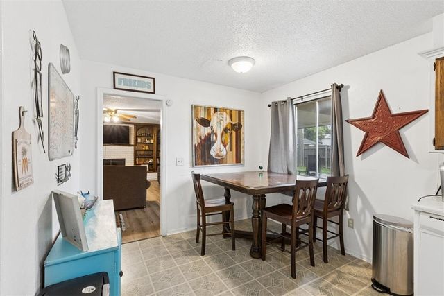 1913 N Ann Arbor Avenue, Oklahoma City, OK 73127
