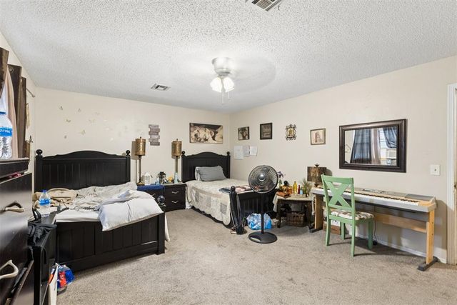 1913 N Ann Arbor Avenue, Oklahoma City, OK 73127
