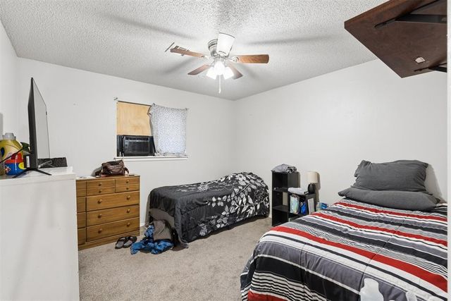 1913 N Ann Arbor Avenue, Oklahoma City, OK 73127