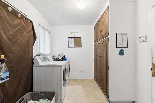 1913 N Ann Arbor Avenue, Oklahoma City, OK 73127