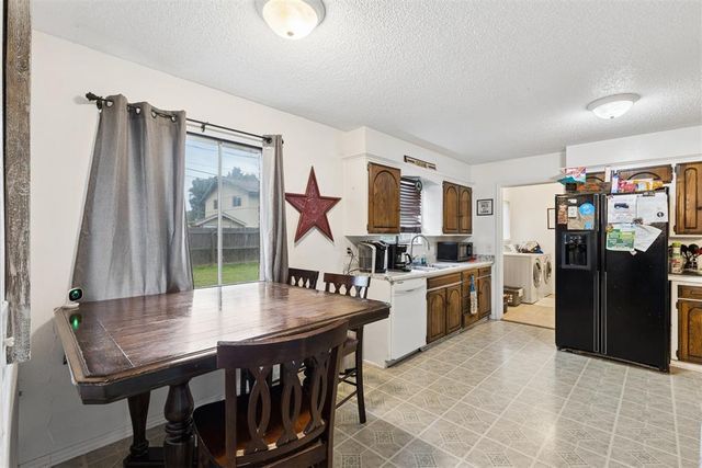 1913 N Ann Arbor Avenue, Oklahoma City, OK 73127