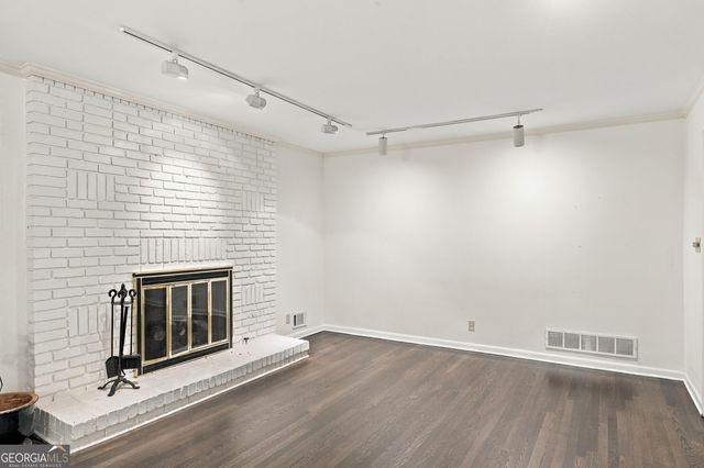 955 Vistavia Circle, Decatur, GA 30033
