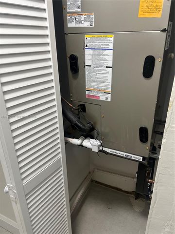 6742 SW 18th Ct, North Lauderdale, FL 33068