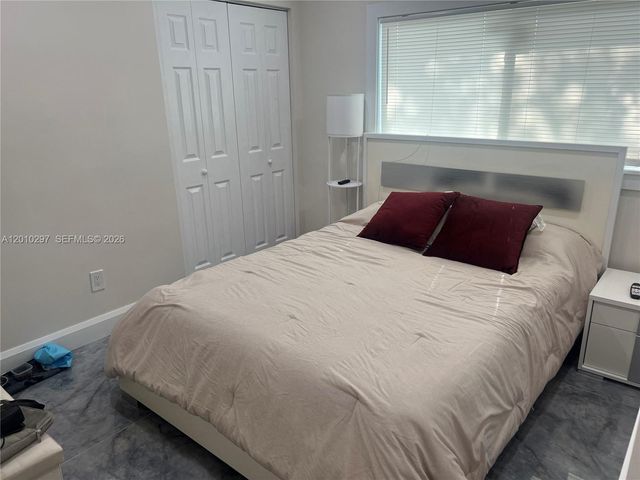 6742 SW 18th Ct, North Lauderdale, FL 33068