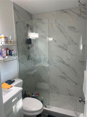 6742 SW 18th Ct, North Lauderdale, FL 33068