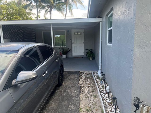 6742 SW 18th Ct, North Lauderdale, FL 33068