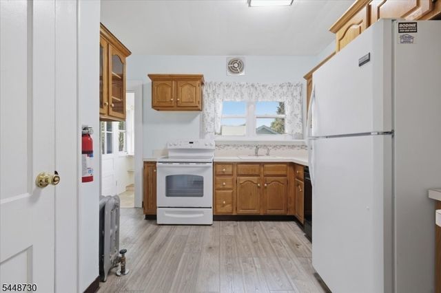 79 W Johnston St, Washington Boro, NJ 07882