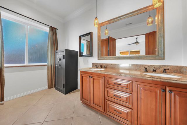 2990 N Biskra Road, Palm Springs, CA 92262