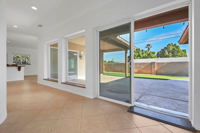 2990 N Biskra Road, Palm Springs, CA 92262