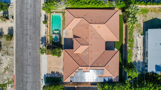 2990 N Biskra Road, Palm Springs, CA 92262