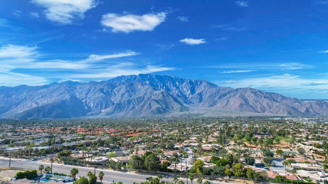 2990 N Biskra Road, Palm Springs, CA 92262