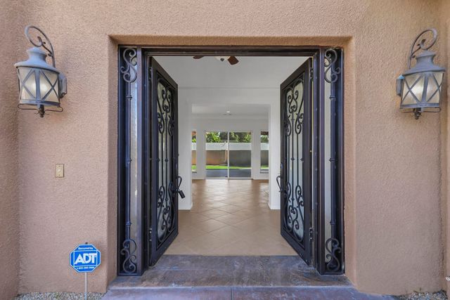 2990 N Biskra Road, Palm Springs, CA 92262