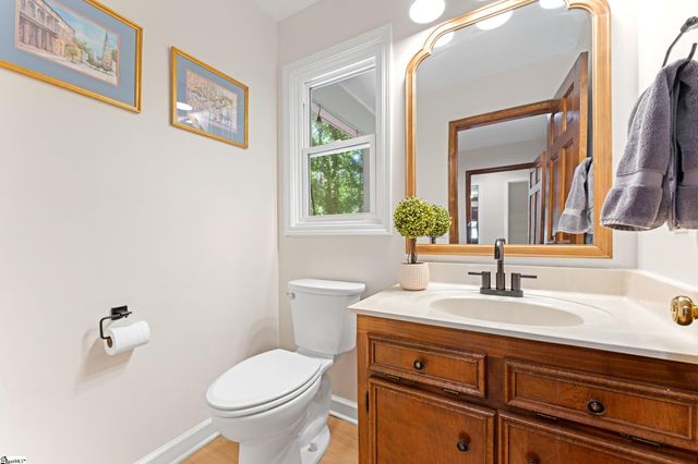 105 Gleneagles Court, Simpsonville, SC 29681