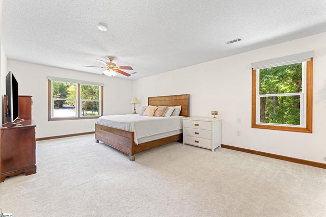 105 Gleneagles Court, Simpsonville, SC 29681