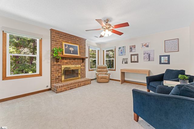 105 Gleneagles Court, Simpsonville, SC 29681